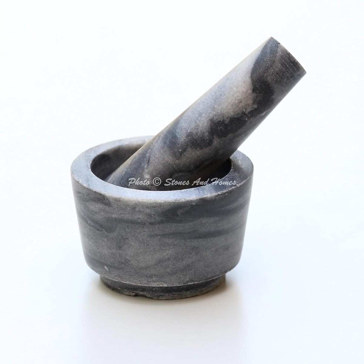 Test du mortier et pilon Stones And Homes en marbre 7, 6 cm