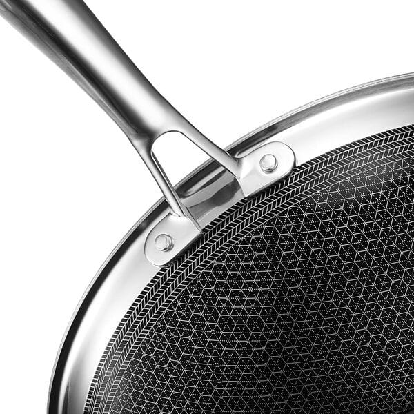HexClad Wok hybride en acier inoxydable de 12 pouces avec poignée Stay-Cool- Sans PFOA, passe au lave-vaisselle et au four, antiadhésif, fonctionne avec les tables de cuisson à induction, céramique