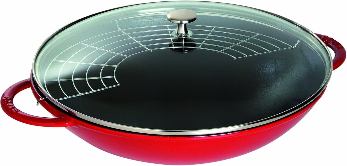 Test du wok en fonte Staub 37 cm et ses accessoires