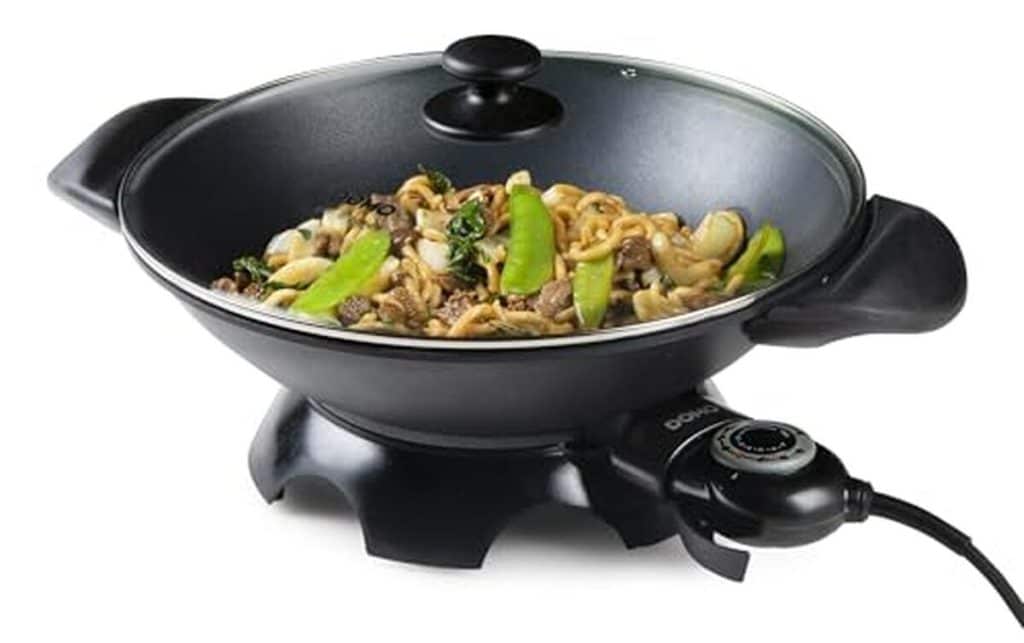 Test du wok électrique Domo DO-8708W en aluminium noir de 5 L