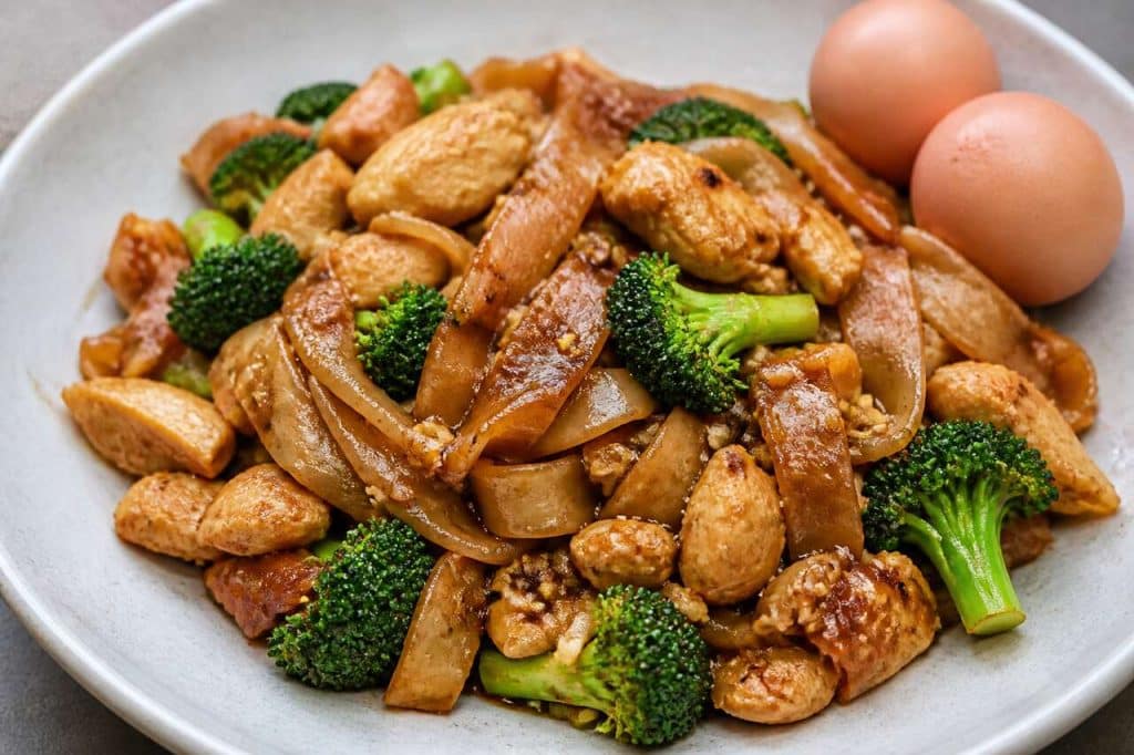 Pad See Ew : recette De Nouilles De Riz Sautées